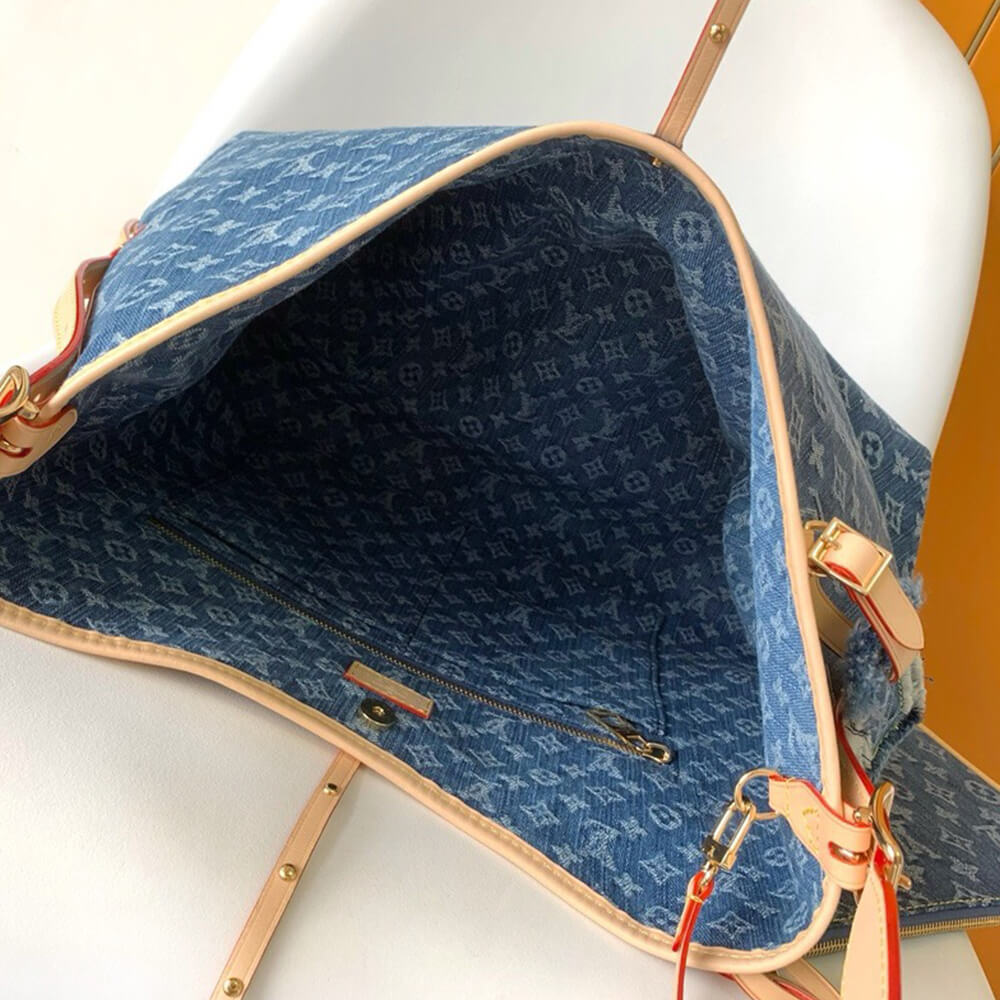 LV  CarryAll MM