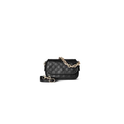 GG Emblem small shoulder bag